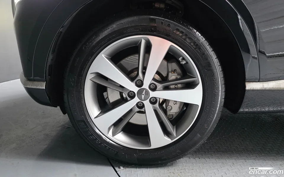 Genesis GV80 2.5T AWD 2023 — миниатюра 2