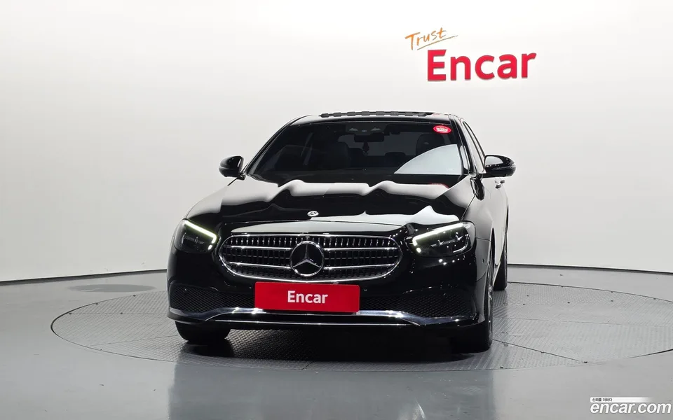 Mercedes-Benz E-Class E250 2023 — миниатюра 3