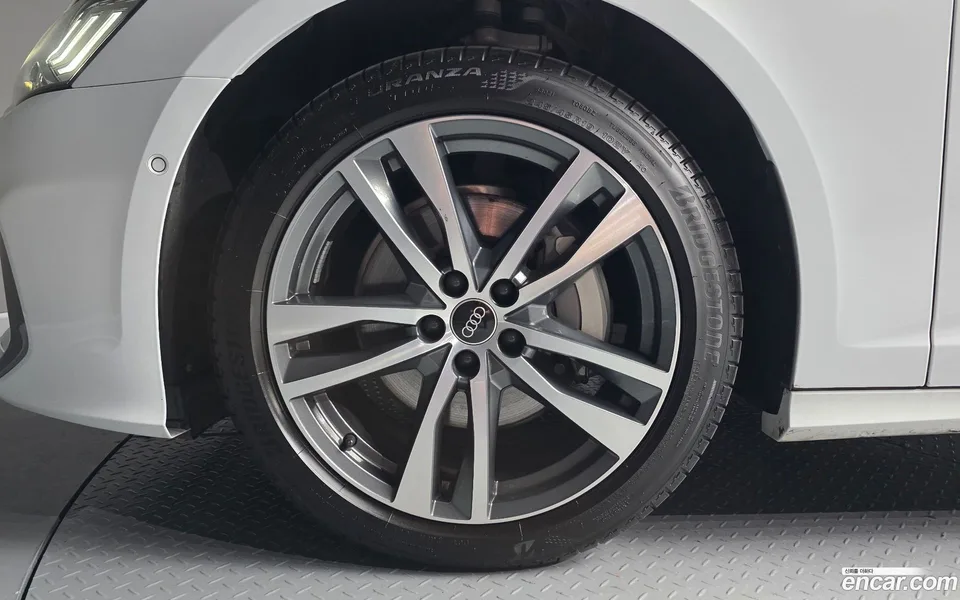 Audi A6 45 TFSI 2023 — миниатюра 2
