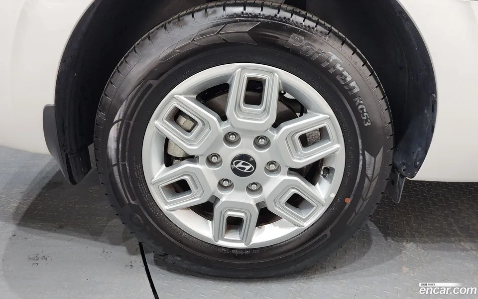 Hyundai Staria 3 2025 — миниатюра 2
