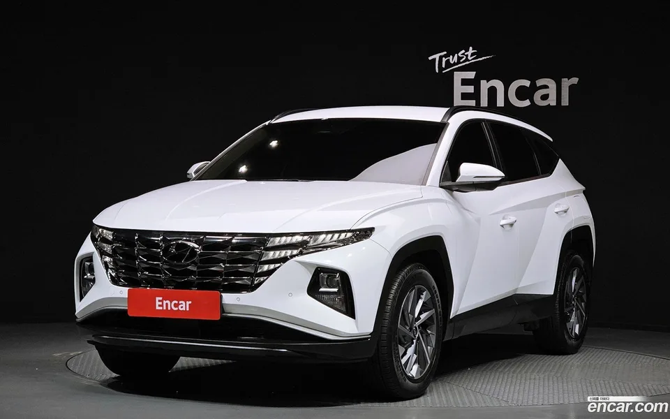 Hyundai Tucson Hybrid 2WD 2022 — фото 1, купить с доставкой в Москву