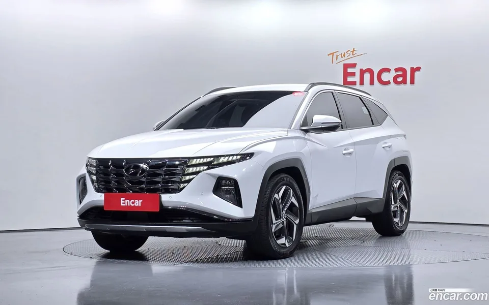 Hyundai Tucson 1.6 4WD 2023 — фото 1, купить с доставкой в Москву