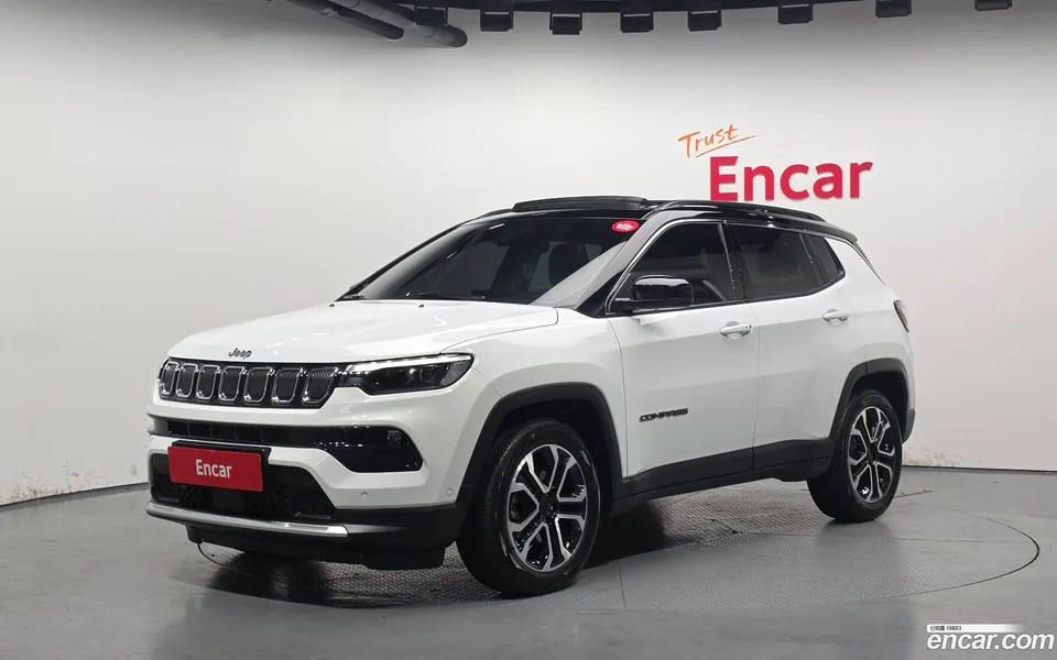 Jeep Compass 2.4 2WD 2022 — фото 1, купить с доставкой в Москву