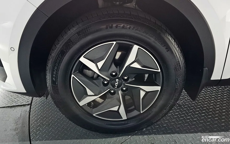 Kia Sorento HEV 1.6 2WD 2023 — миниатюра 2