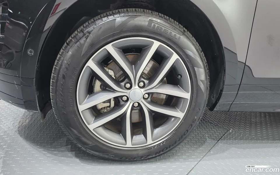 Land Rover Range Rover Evoque P250 SE 2024 — миниатюра 2