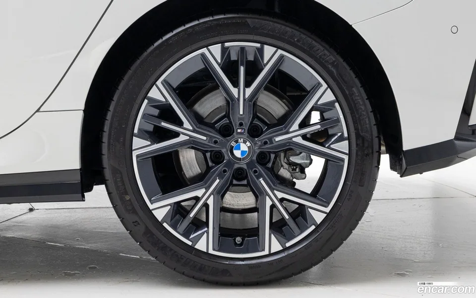 BMW 1 Series 120 M 2025 — миниатюра 2
