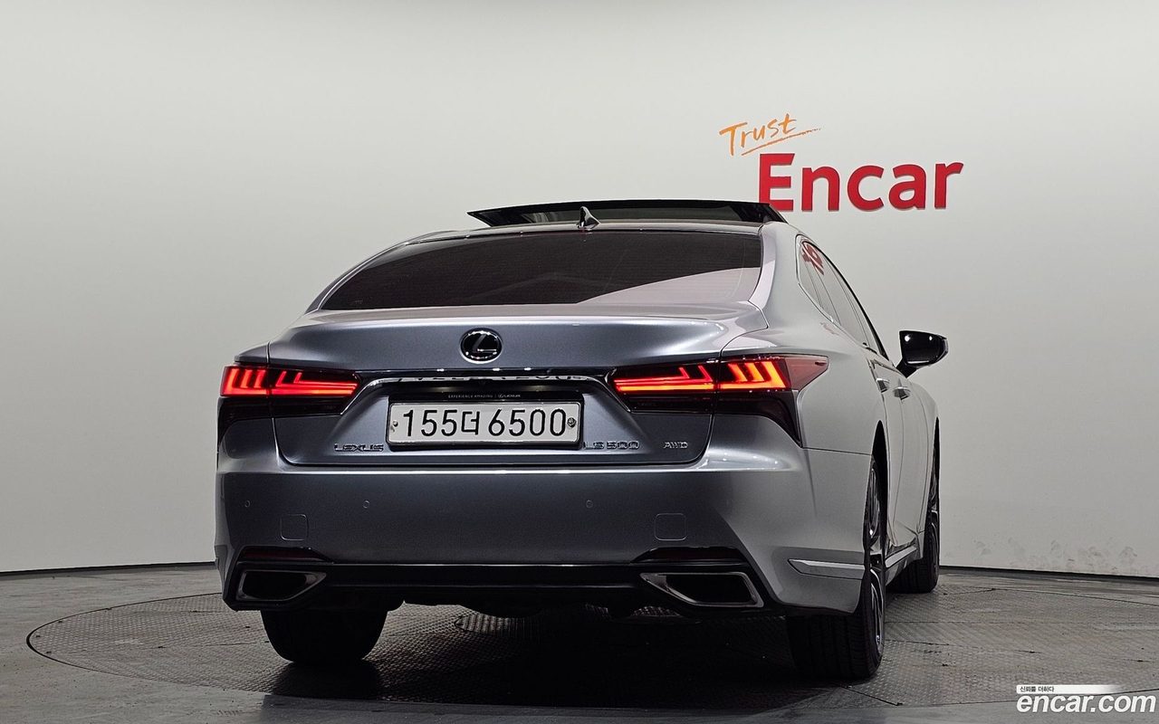 Lexus LS 500 2022 — 4