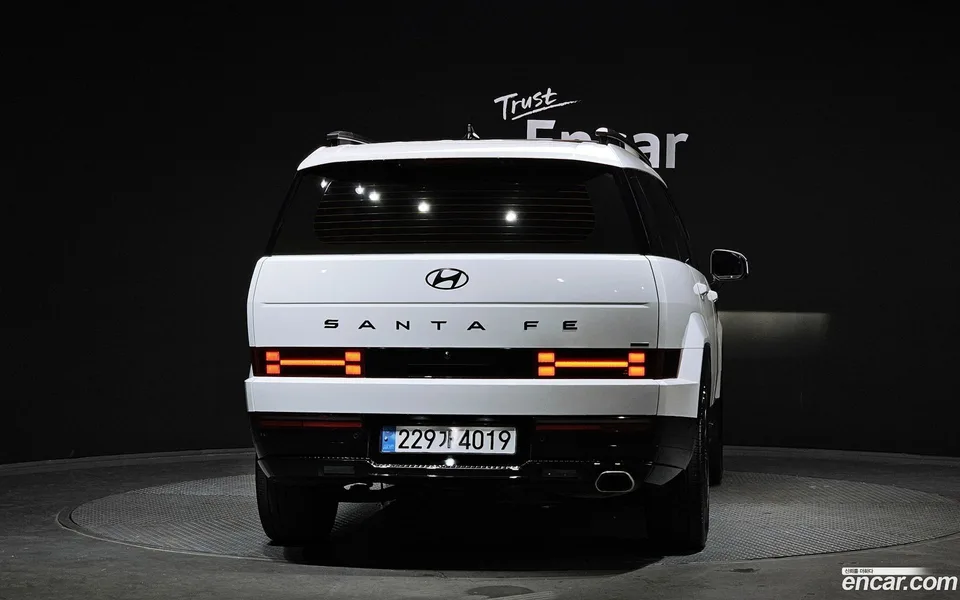 Hyundai SantaFe 2.5T 4WD 2023 — миниатюра 4