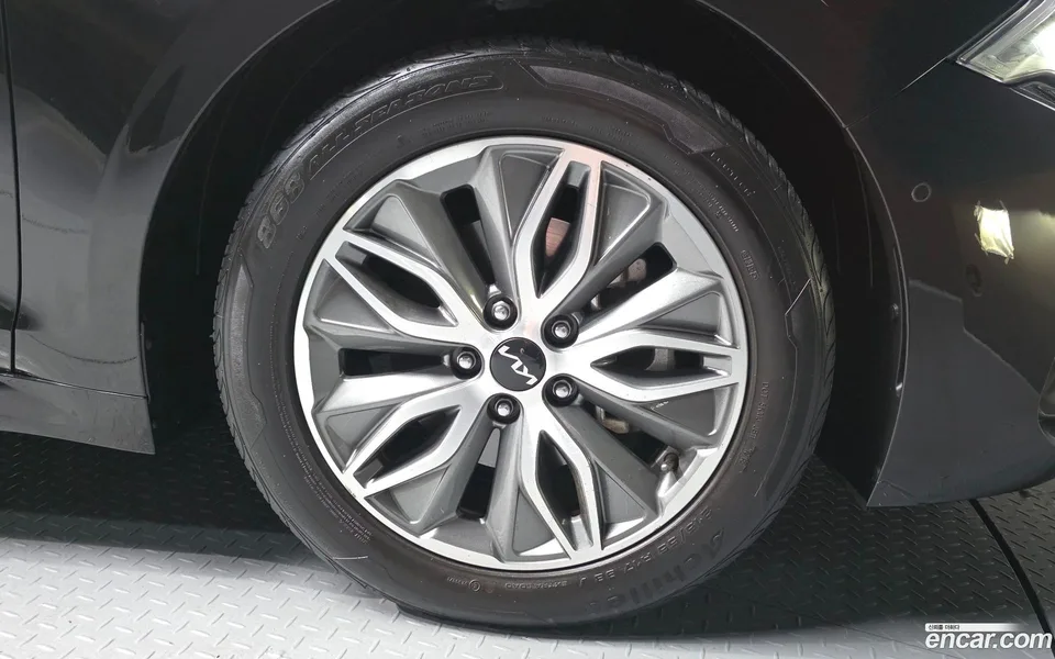 Kia K5 Hybrid 2022 — миниатюра 5
