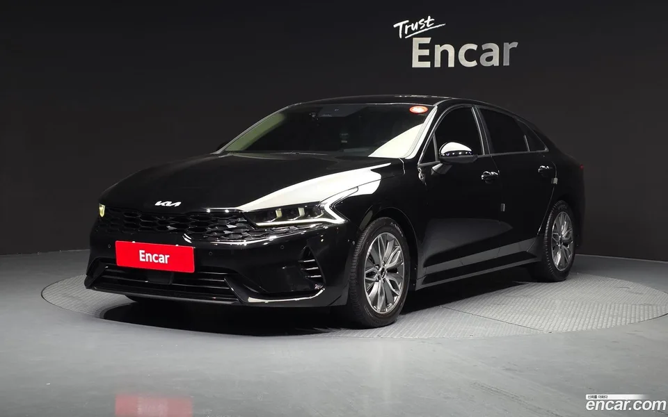 Kia K5 Hybrid 2022 — фото 1, купить с доставкой в Москву