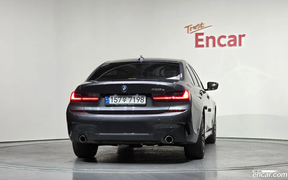 BMW 3 Series 320e M 2022 — миниатюра 4