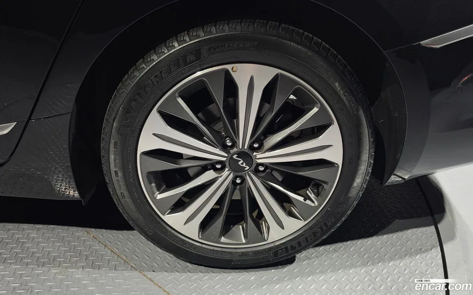 Kia K8 Hybrid 2022 — миниатюра 2