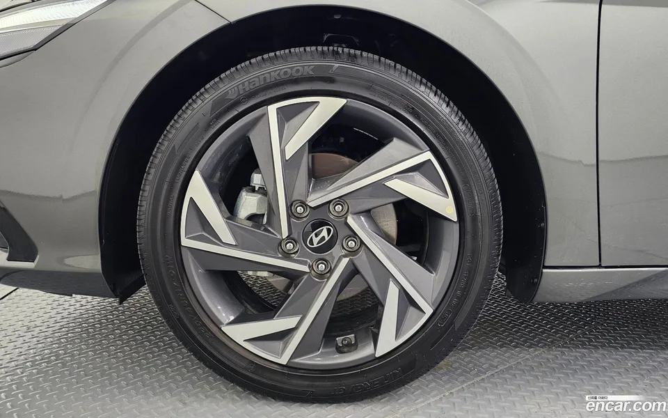 Hyundai Avante CN7 1.6 2025 — миниатюра 2