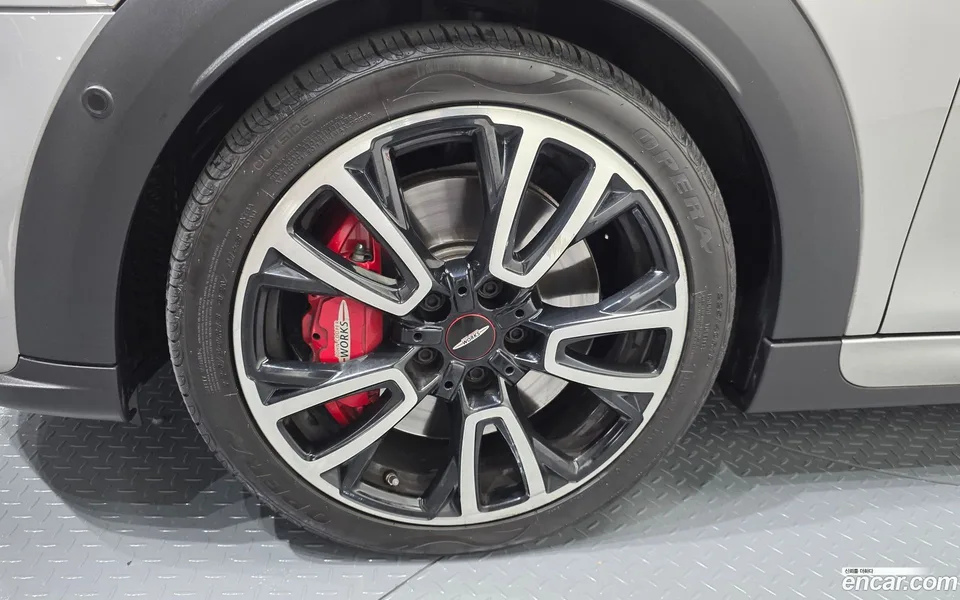 MINI Cooper S JCW 2023 — миниатюра 5