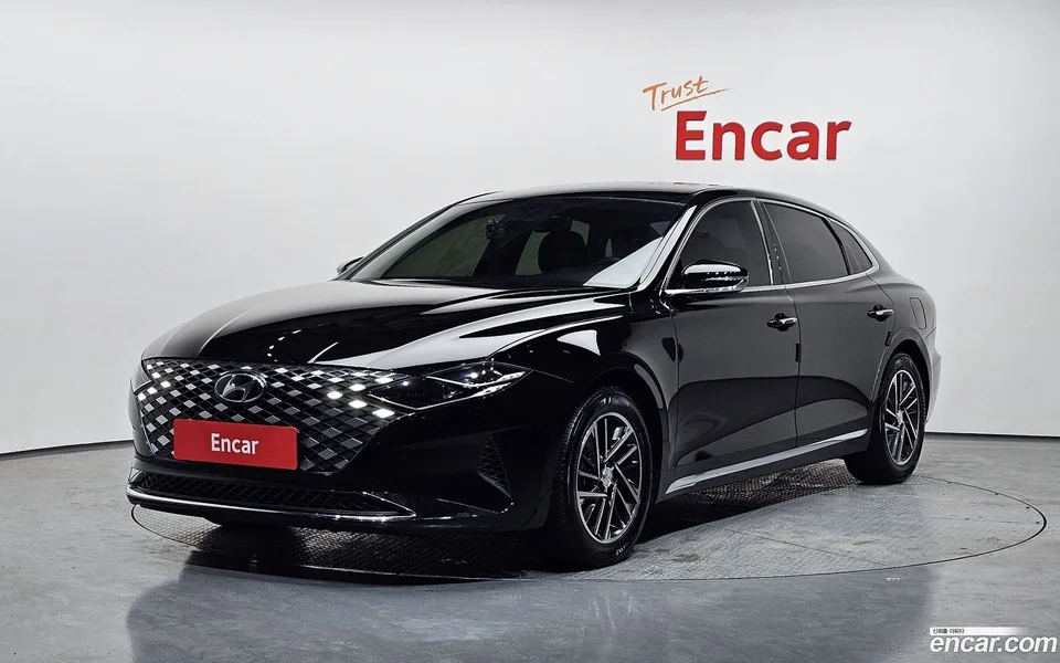 Hyundai Grandeur IG 3.0 LPi () 2022 — photo 1, buy with delivery to Moscow