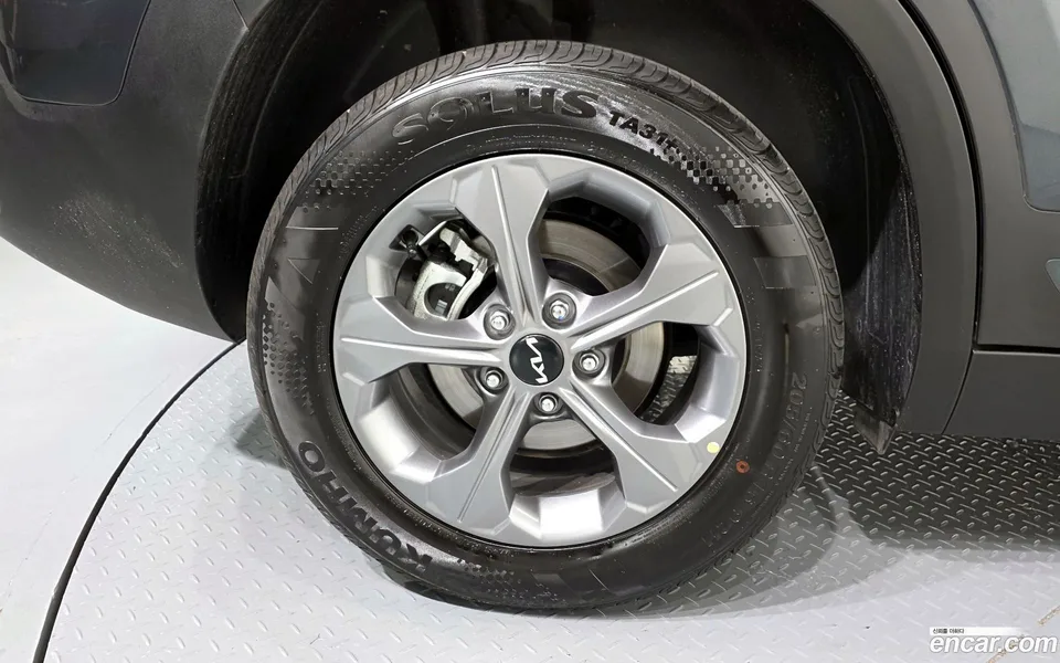 Kia Seltos 2.0 2WD 2025 — миниатюра 5