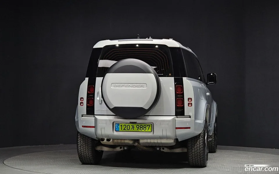 Land Rover Defender 90 D250 XS 2024 — миниатюра 4