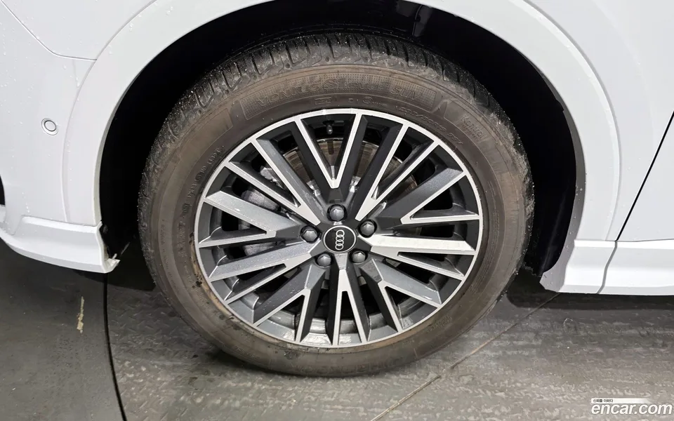 Audi Q3 40 TFSI 2025 — миниатюра 2