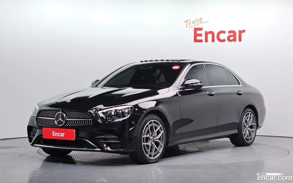 Mercedes-Benz E-Class E220d 4MATIC AMG Line 2022 — фото 1, купить с доставкой в Москву