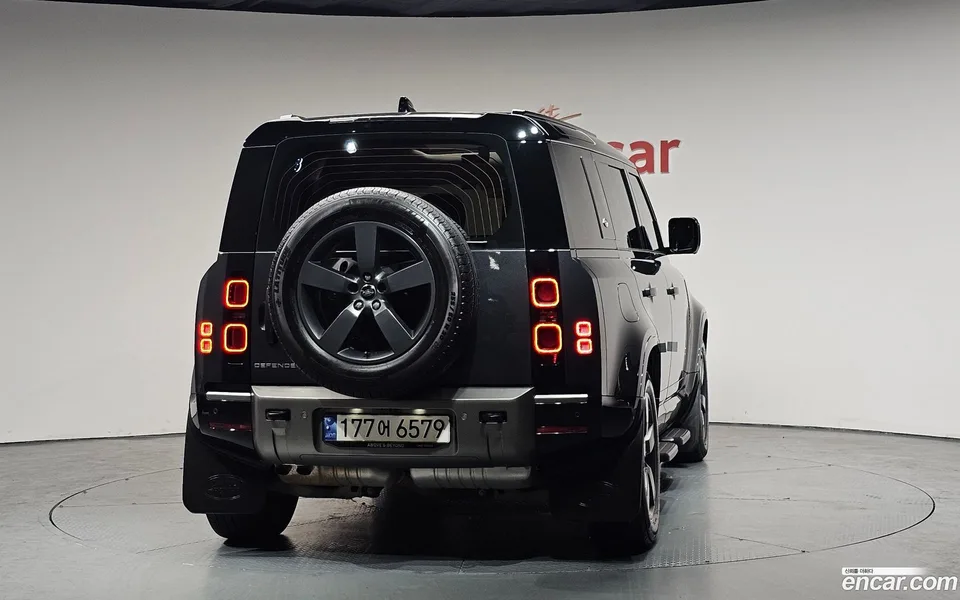 Land Rover Defender 110 D300 X- HSE 2024 — миниатюра 4