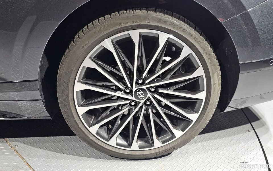 Hyundai Grandeur Hybrid 2024 — миниатюра 2