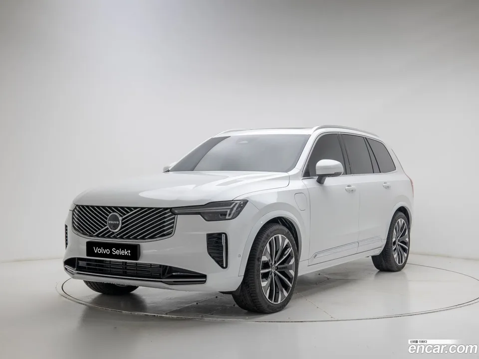 Volvo XC90 T8 2025 — фото 1, купить с доставкой в Москву