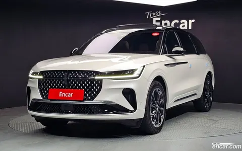 Lincoln Nautilus 2024 купить в Москве