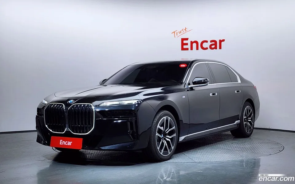 BMW 7 Series 740d xDrive M 2024 — фото 1, купить с доставкой в Москву