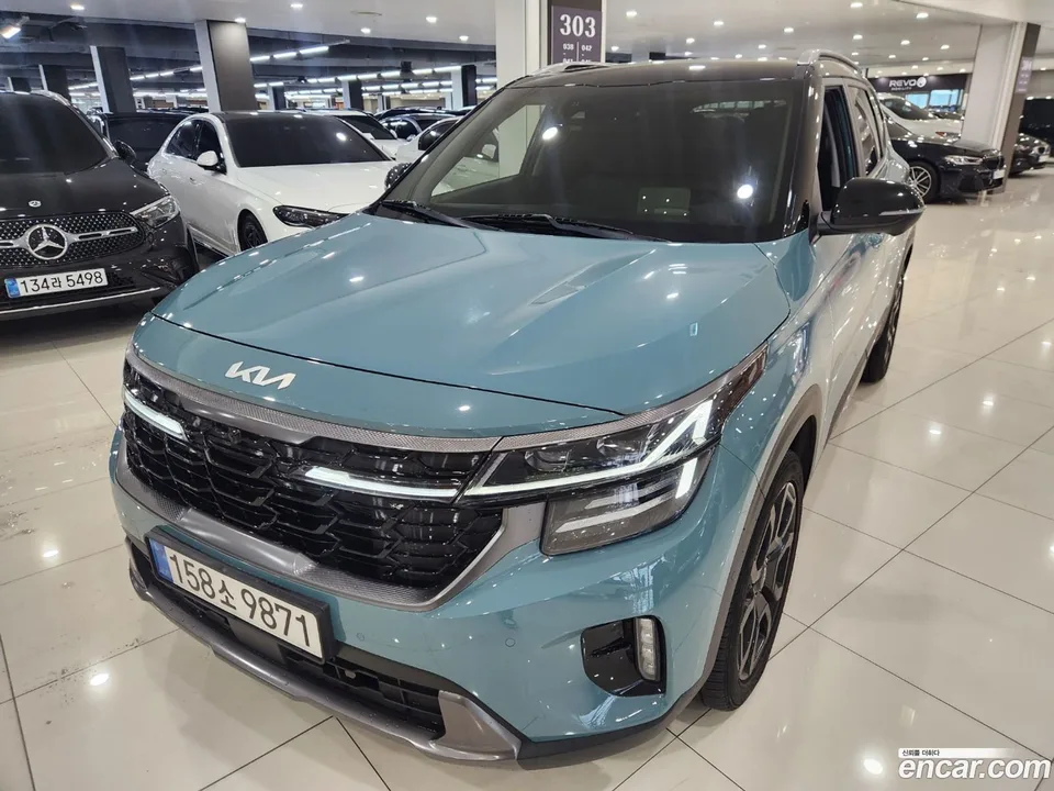 Kia Seltos 2.0 2WD 2024 — фото 1, купить с доставкой в Москву