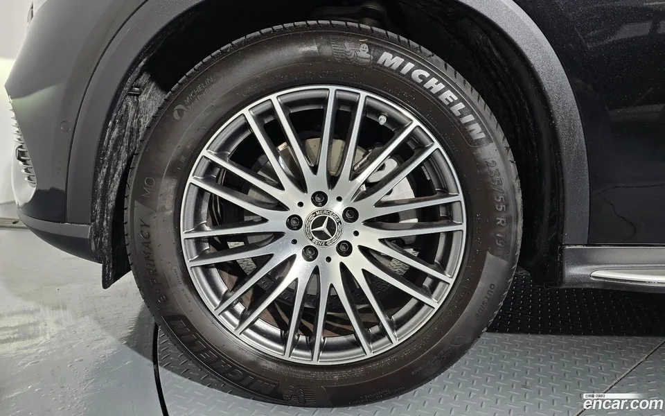 Mercedes-Benz GLC-Class GLC300 4MATIC 2025 — миниатюра 2