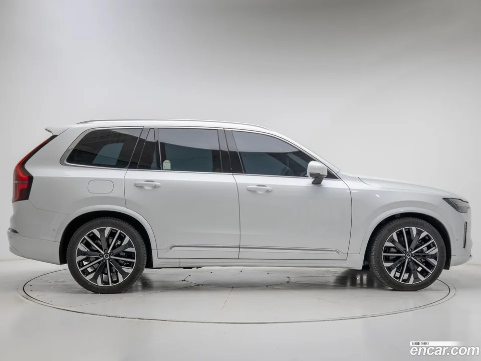Volvo XC90 T8 2025 — миниатюра 3