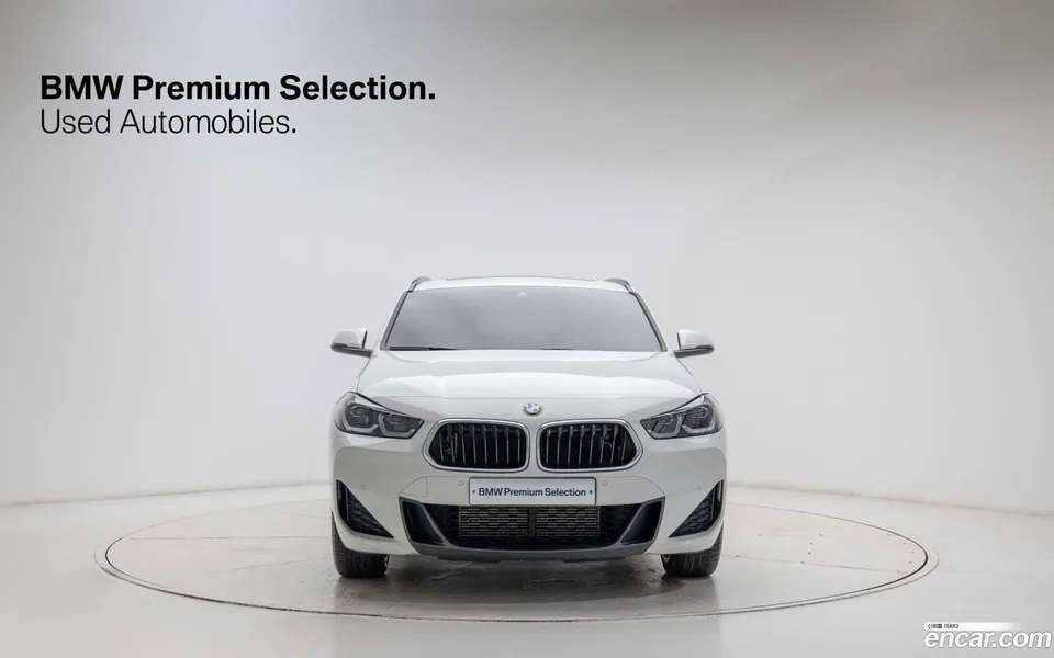 BMW X2 xDrive20i M 2023 — миниатюра 3