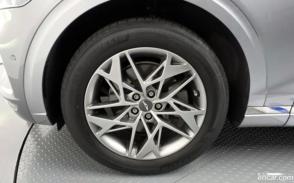 Genesis GV70 2.2 2WD 2022 — миниатюра 2