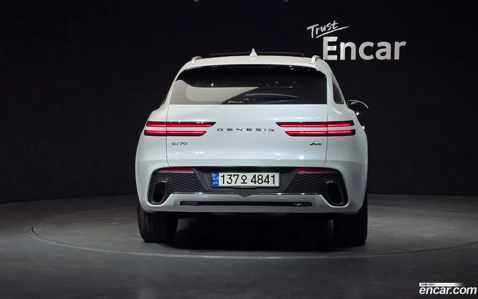 Genesis GV70 2.5T AWD 2022 — миниатюра 4