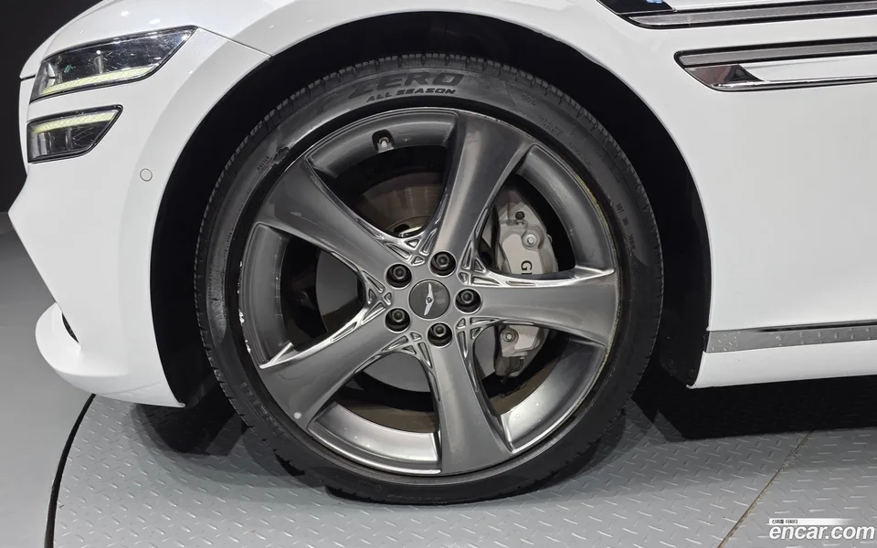Genesis G80 2.5 AWD 2023 — миниатюра 5