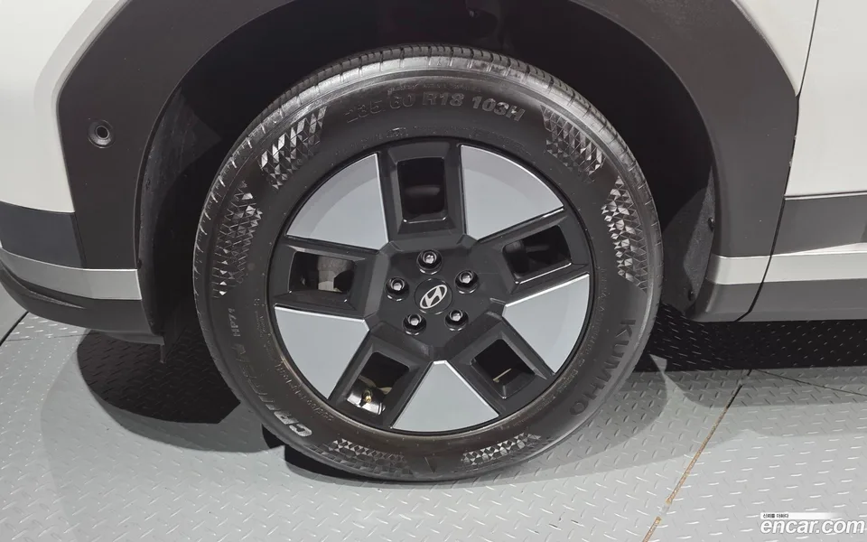 Hyundai SantaFe HEV 1.6 2WD 2023 — миниатюра 5