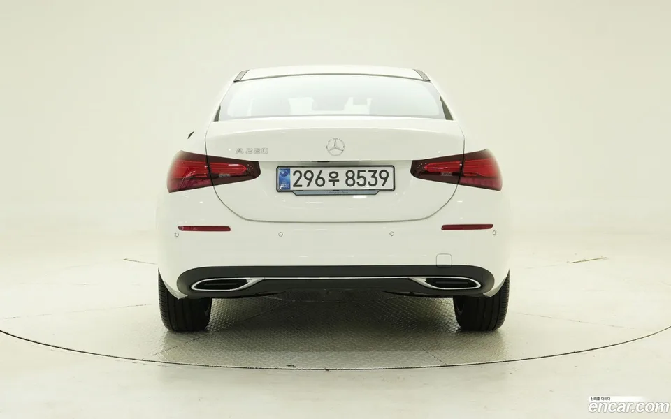 Mercedes-Benz A-Class A220 2025 — миниатюра 4