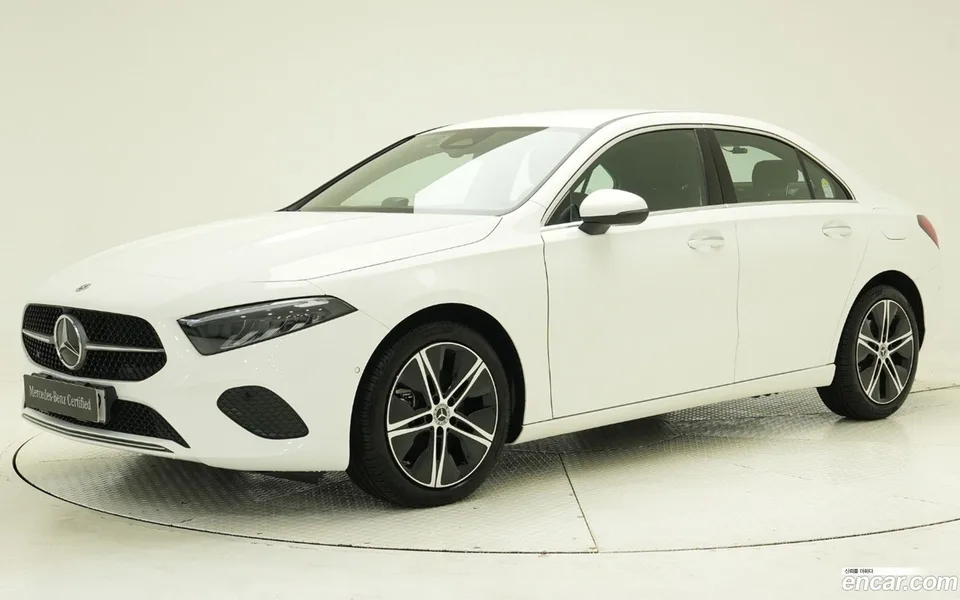 Mercedes-Benz A-Class A220 2025 — фото 1, купить с доставкой в Москву