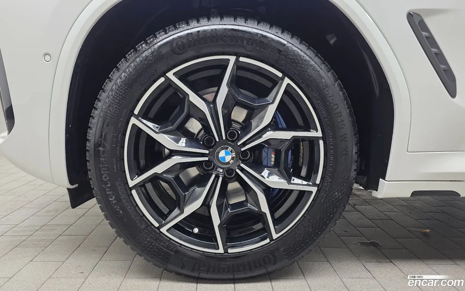 BMW X3 xDrive 20i M 2024 — миниатюра 2
