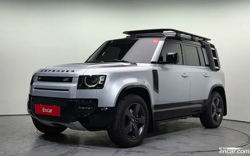 Land Rover Defender 110 P300 X- SE 2024 — фото 1, купить с доставкой в Москву
