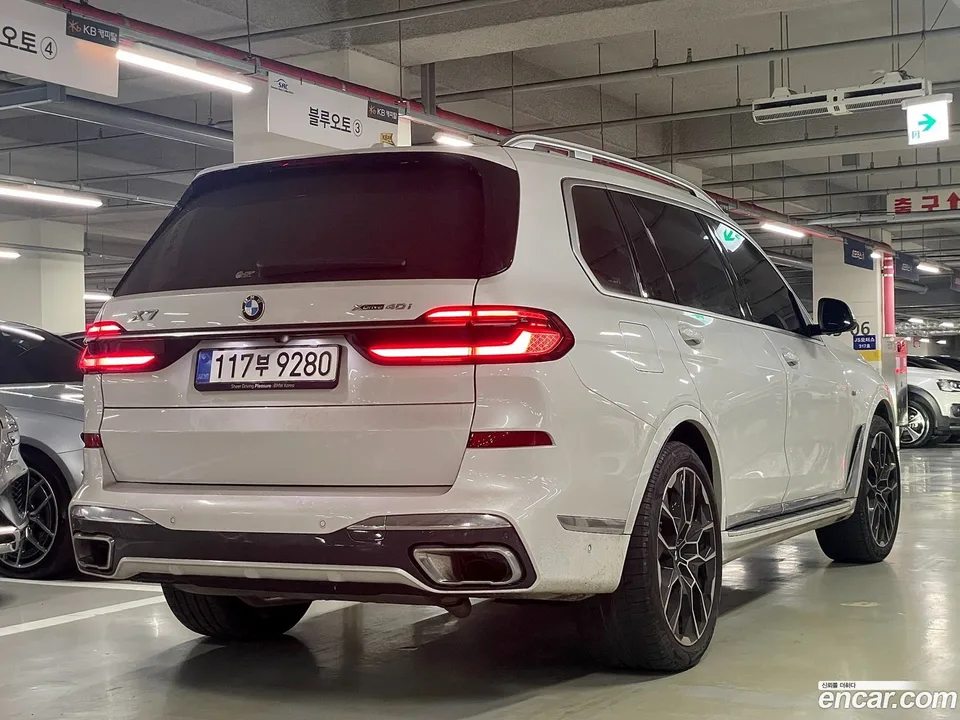 BMW X7 xDrive 40i M 6 2025 — thumbnail 4