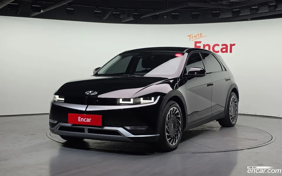 Hyundai Ioniq 5 AWD 2023 — фото 1, купить с доставкой в Москву