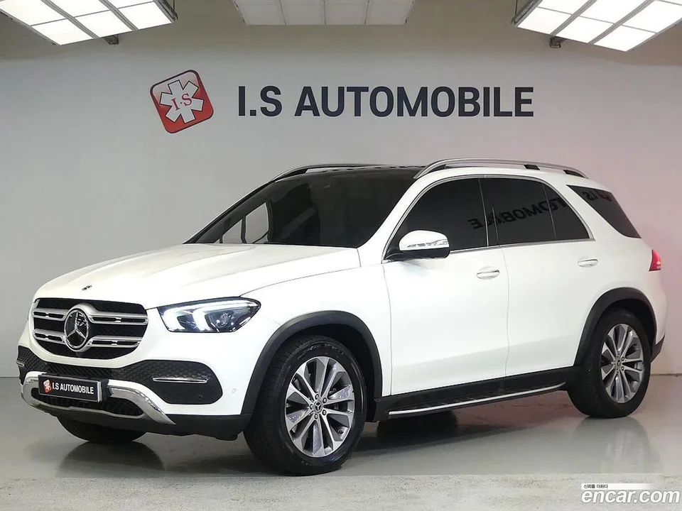 Mercedes-Benz GLE-Class GLE300d 4MATIC 2022 — фото 1, купить с доставкой в Москву