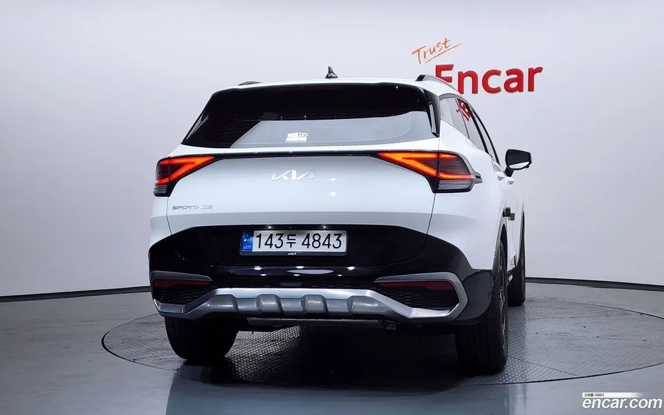 Kia Sportage 1.6 2WD 2022 — миниатюра 4
