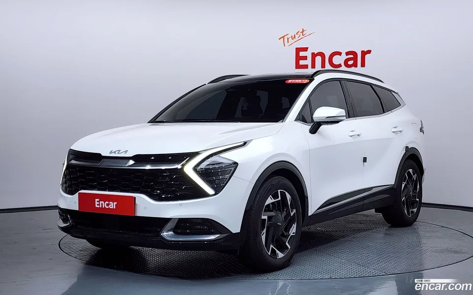 Kia Sportage 1.6 2WD 2022 — фото 1, купить с доставкой в Москву