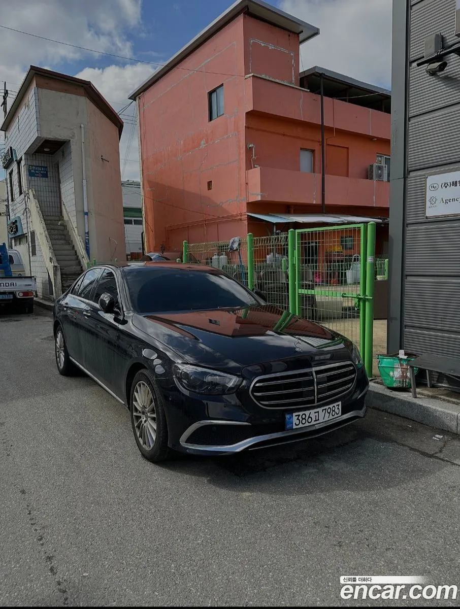 Mercedes-Benz E-Class E250 2023 — фото 1, купить с доставкой в Москву