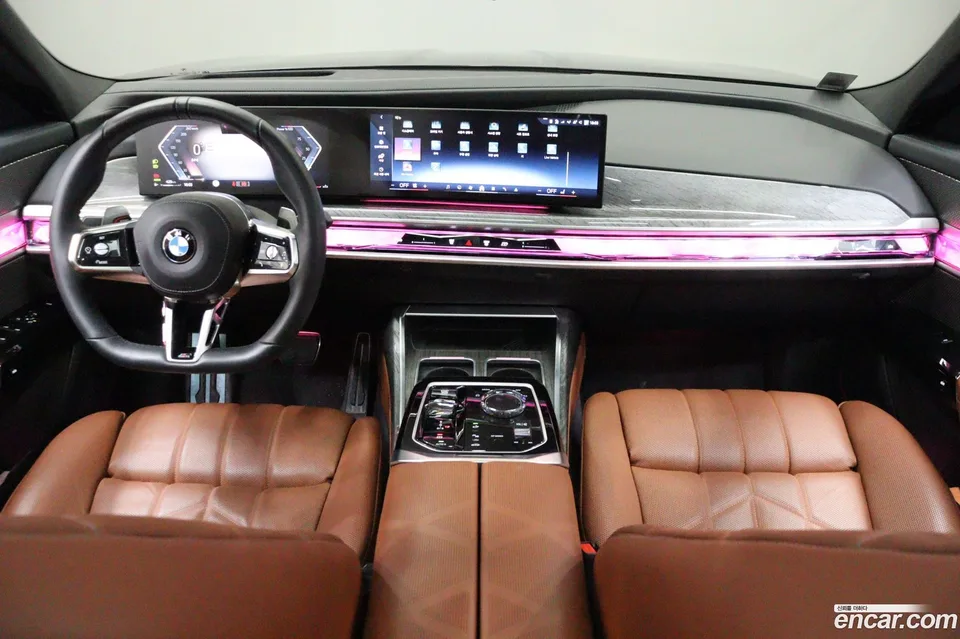 BMW 7 Series 740i xDrive M 2024 — миниатюра 2