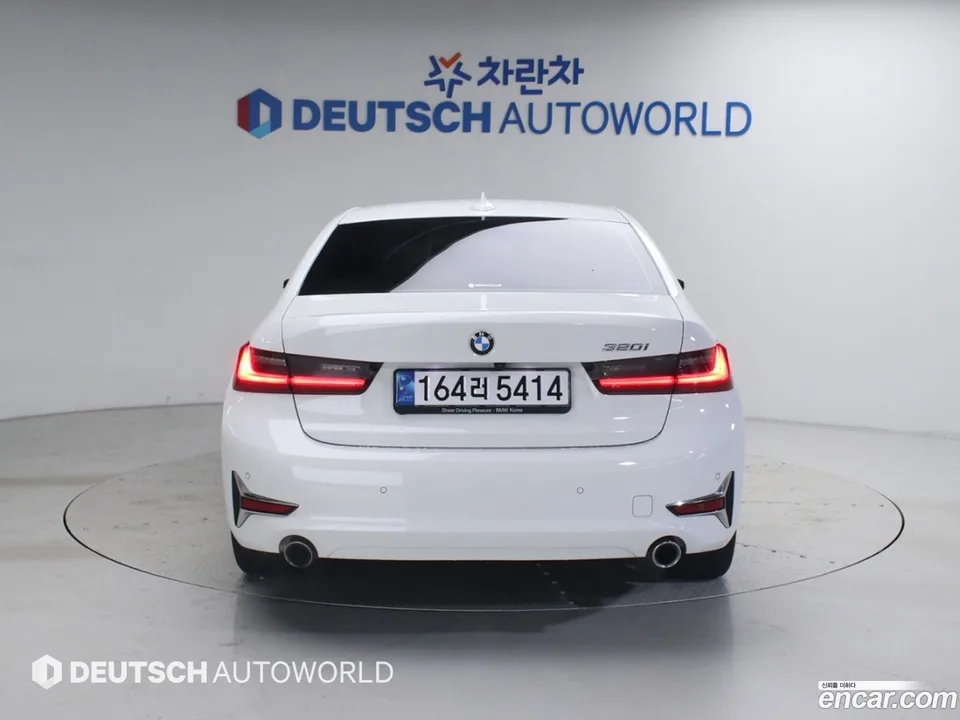 BMW 3 Series 320i 2022 — миниатюра 4