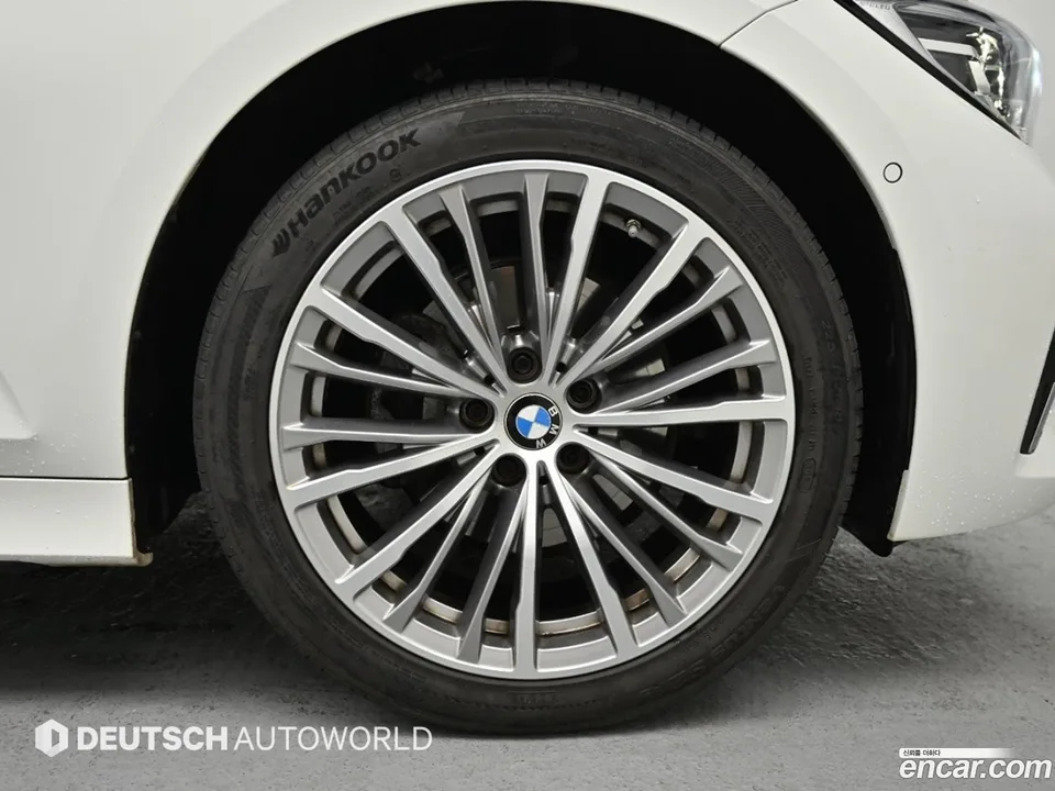 BMW 3 Series 320i 2022 — миниатюра 5