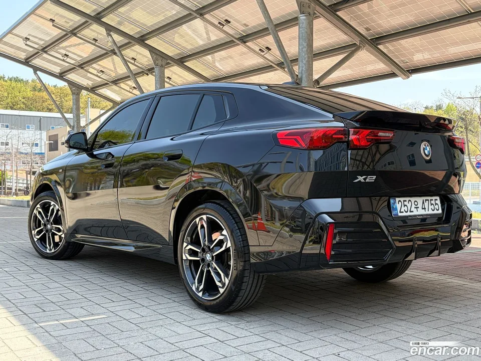 BMW X2 xDrive20i M 2024 — миниатюра 4